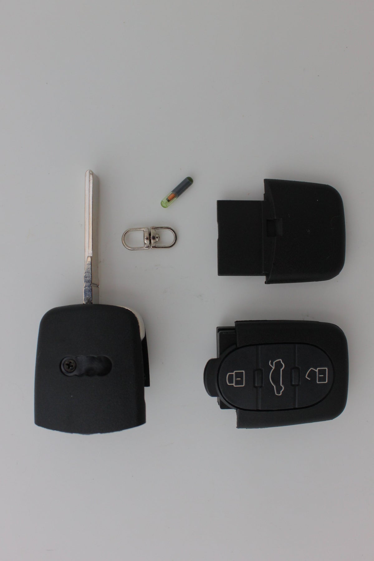 Audi A2, A4 & S4 3 Button HU75T Flip Key